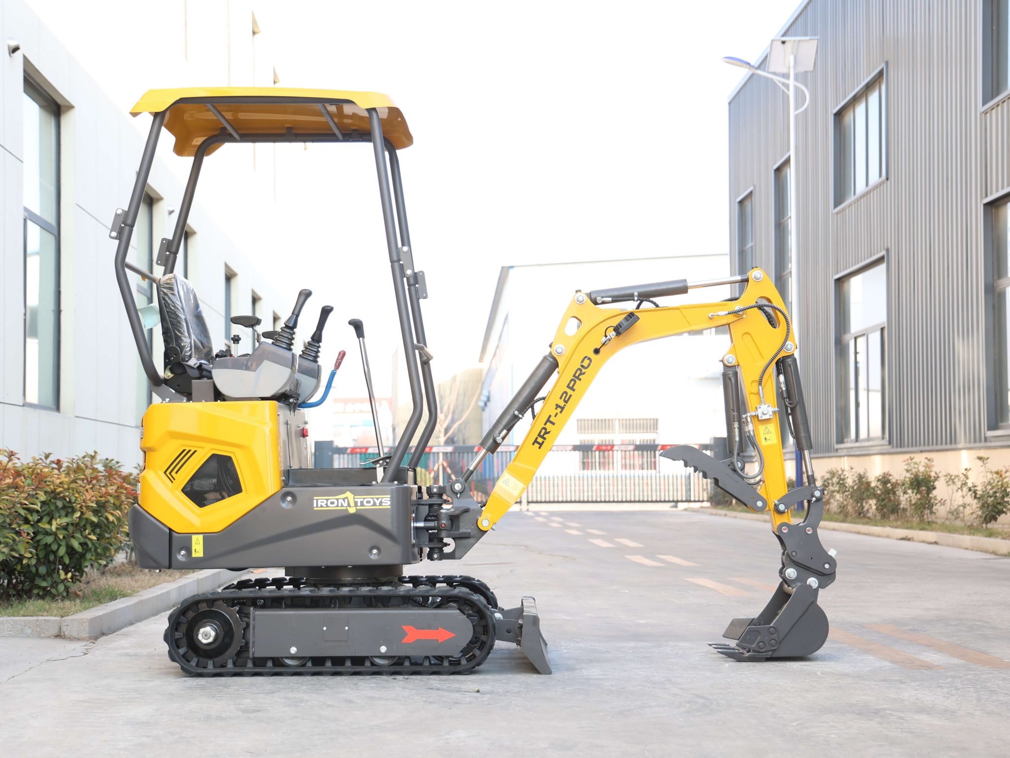 Mini bager IRT12 PRO (KUBOTA) - 1200kg - slika 2