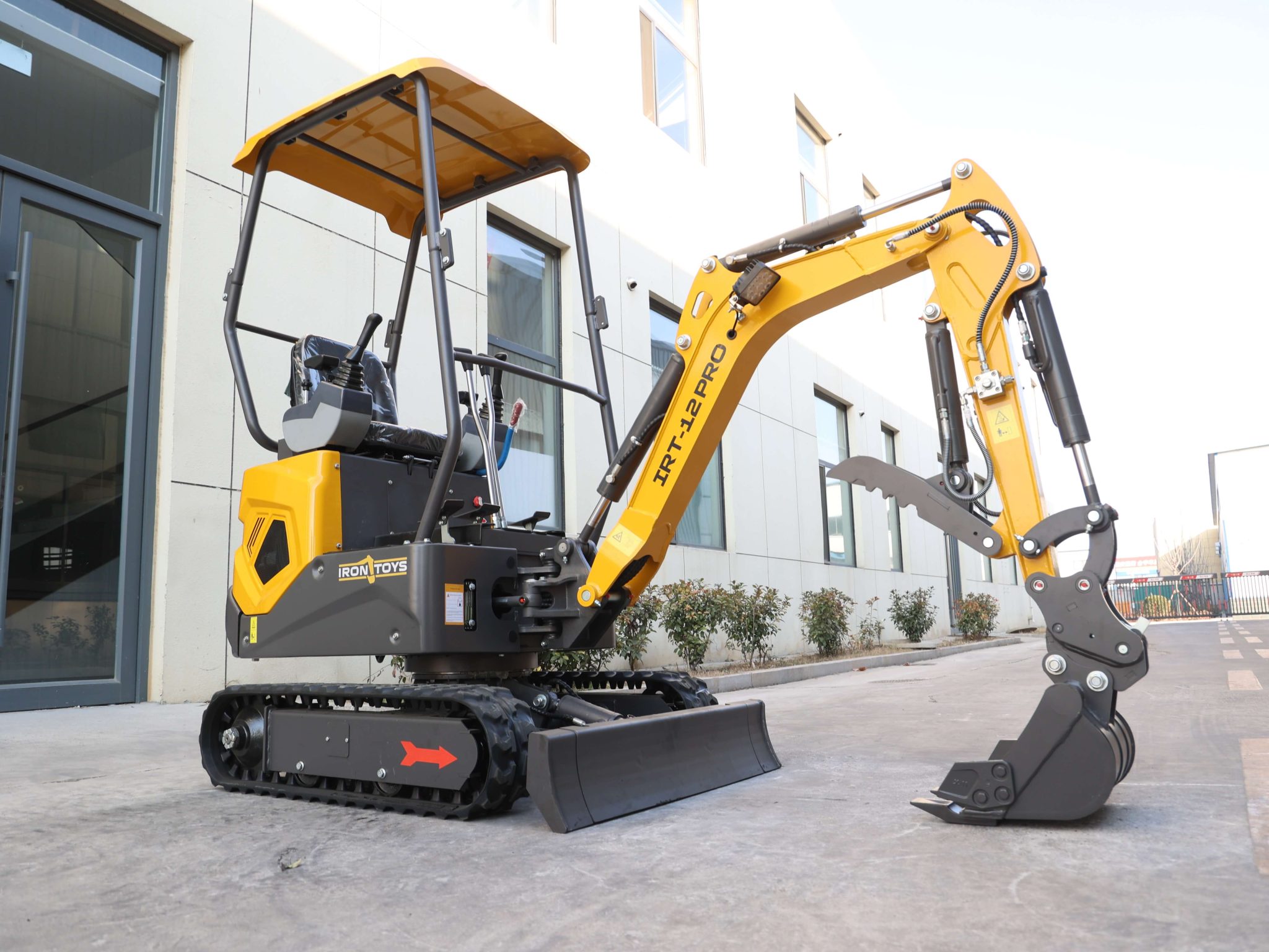 Mini bager IRT12 PRO (KUBOTA) - 1200kg - slika 11