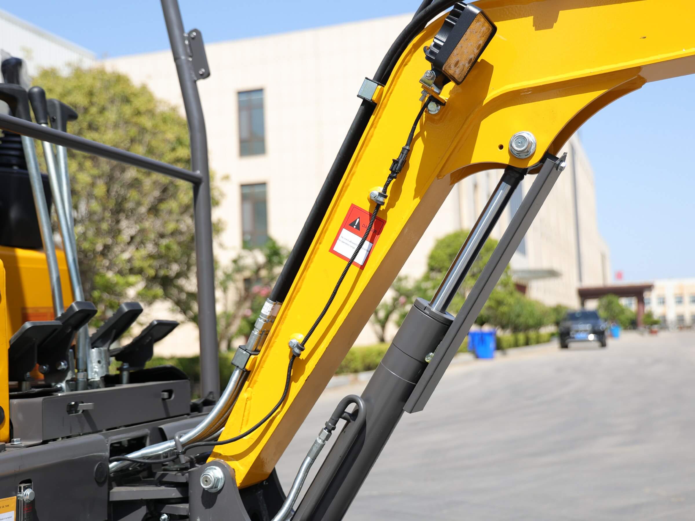 Mini excavator IRT18 – 1800kg - Image 6