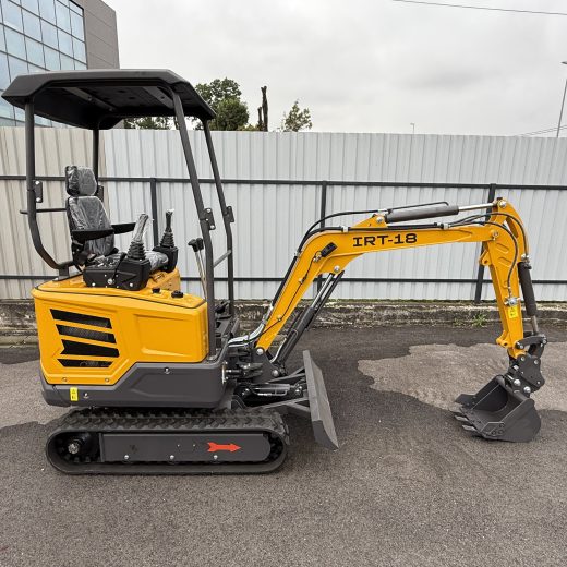 Alternative view of Mini excavator IRT18 – 1800kg